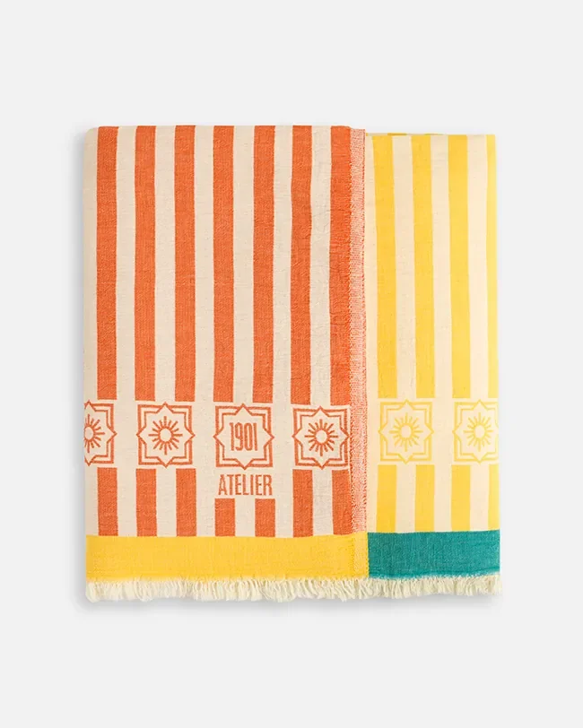 Two striped beach towels side by side — Amazon listing image, Shootify